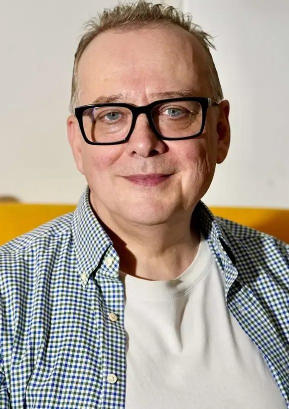 Pierre Valla psycho-praticien thérapeute en ligne et à Paris